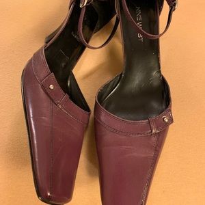 Nine West leather pumps in Grape Compote Size 8